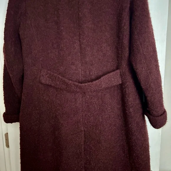 Talbots Vintage Burgundy Wine Boucle’ Long Elegant Wool Blend Overcoat Size 14 - Picture 8 of 10